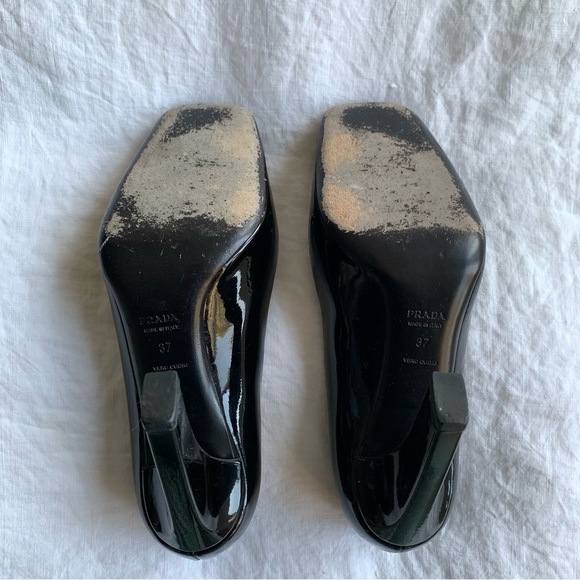 Vintage Prada Patent Leather Silver Chain Round Square Toe Heels 37 - Picture 7 of 10